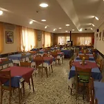 La Vela Hotell 2*