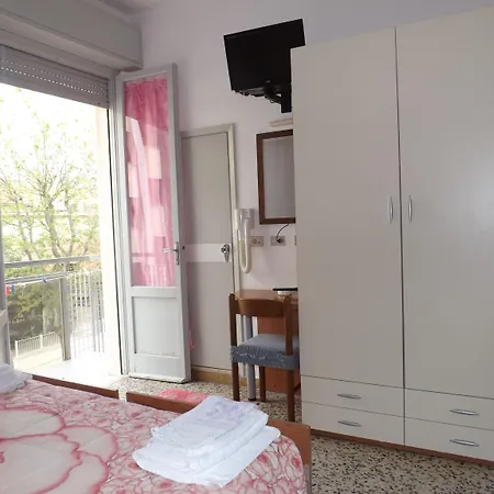 ホテル La Vela 2*