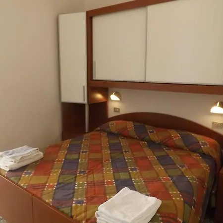 La Vela 2* ベラーリア・イジェア・マリーナ