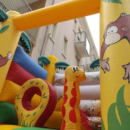 La Vela 2* ベラーリア・イジェア・マリーナ