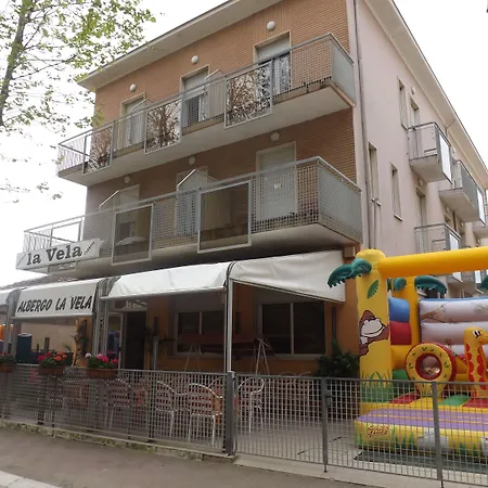 Hotell La Vela 2*